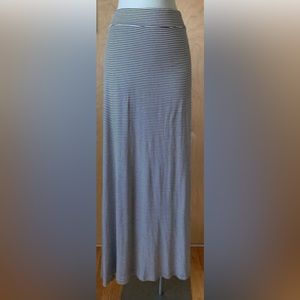 Soft by Joie A-line Pull on Maxi Skirt